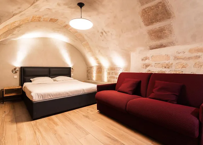Loft 1 Bedroom Marais, Notre Dame Ac By Lcc Agency Paris